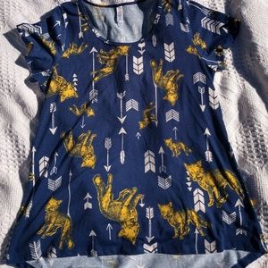 Lularoe Classic Tee Foxes 🦊 and arrows